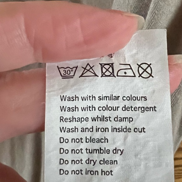 ❄️4 for $10❄️ Lascana for Venus blouse size small - Picture 6 of 8